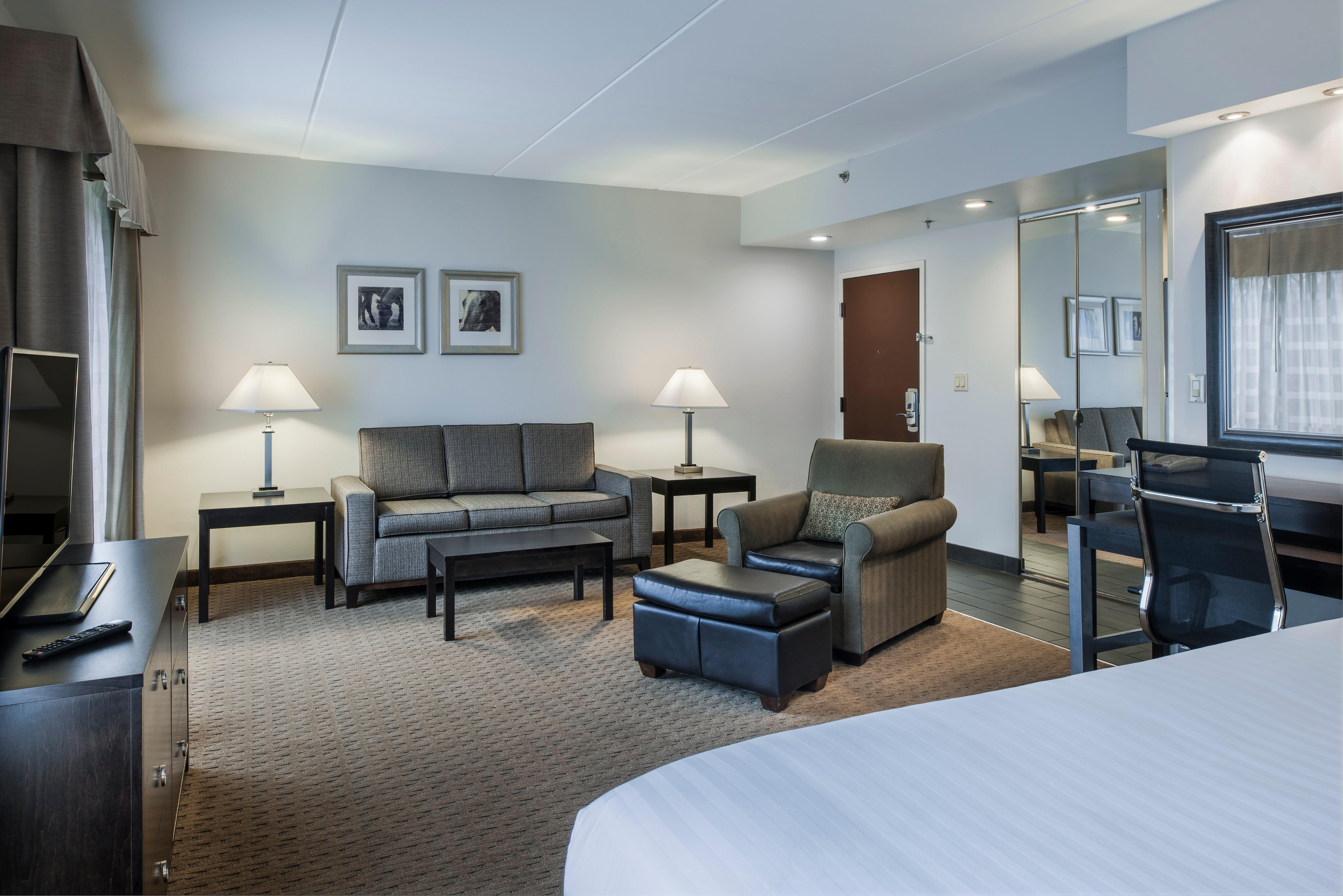 Holiday Inn Express & Suites Laurel Lakes By Ihg Екстер'єр фото