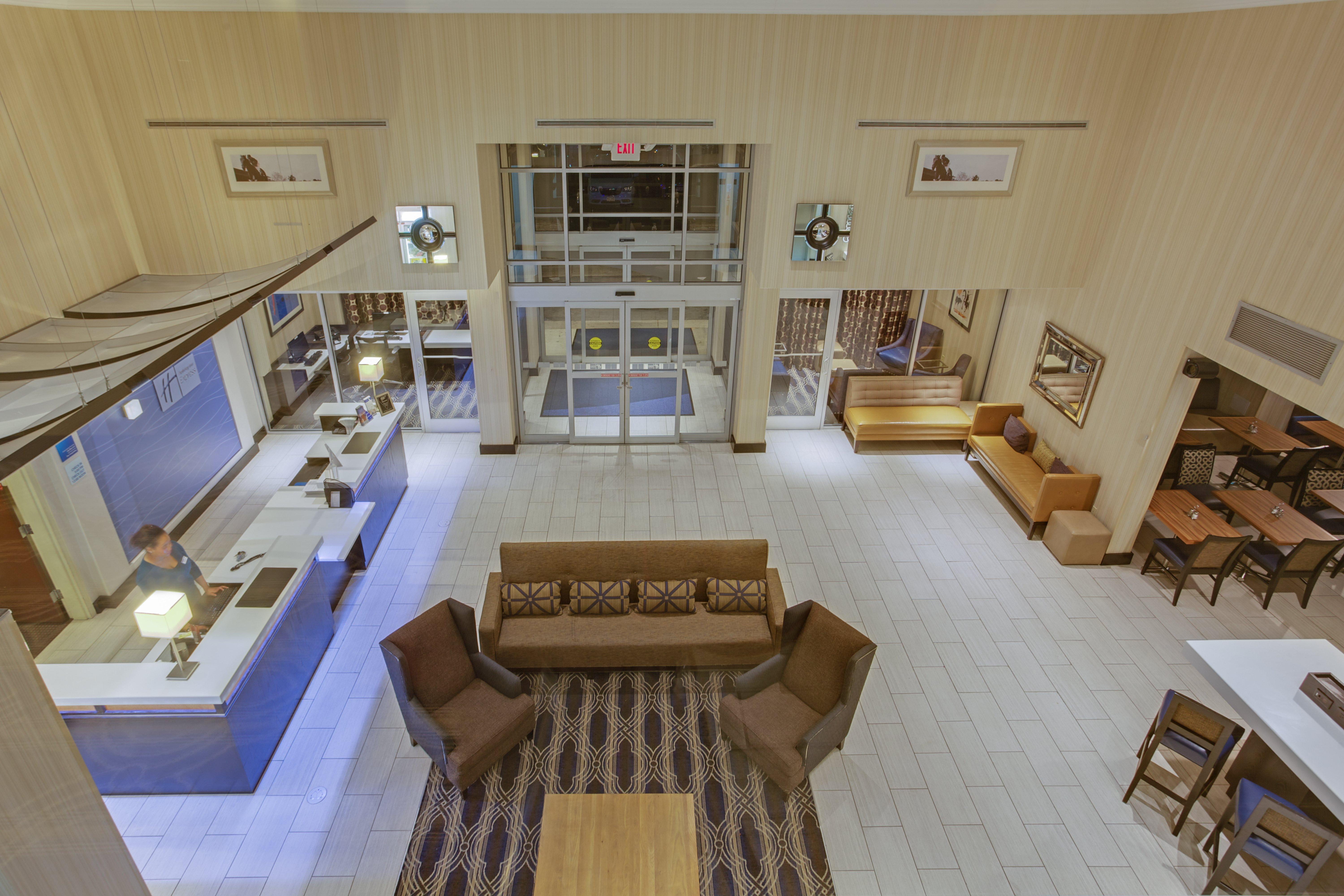 Holiday Inn Express & Suites Laurel Lakes By Ihg Екстер'єр фото