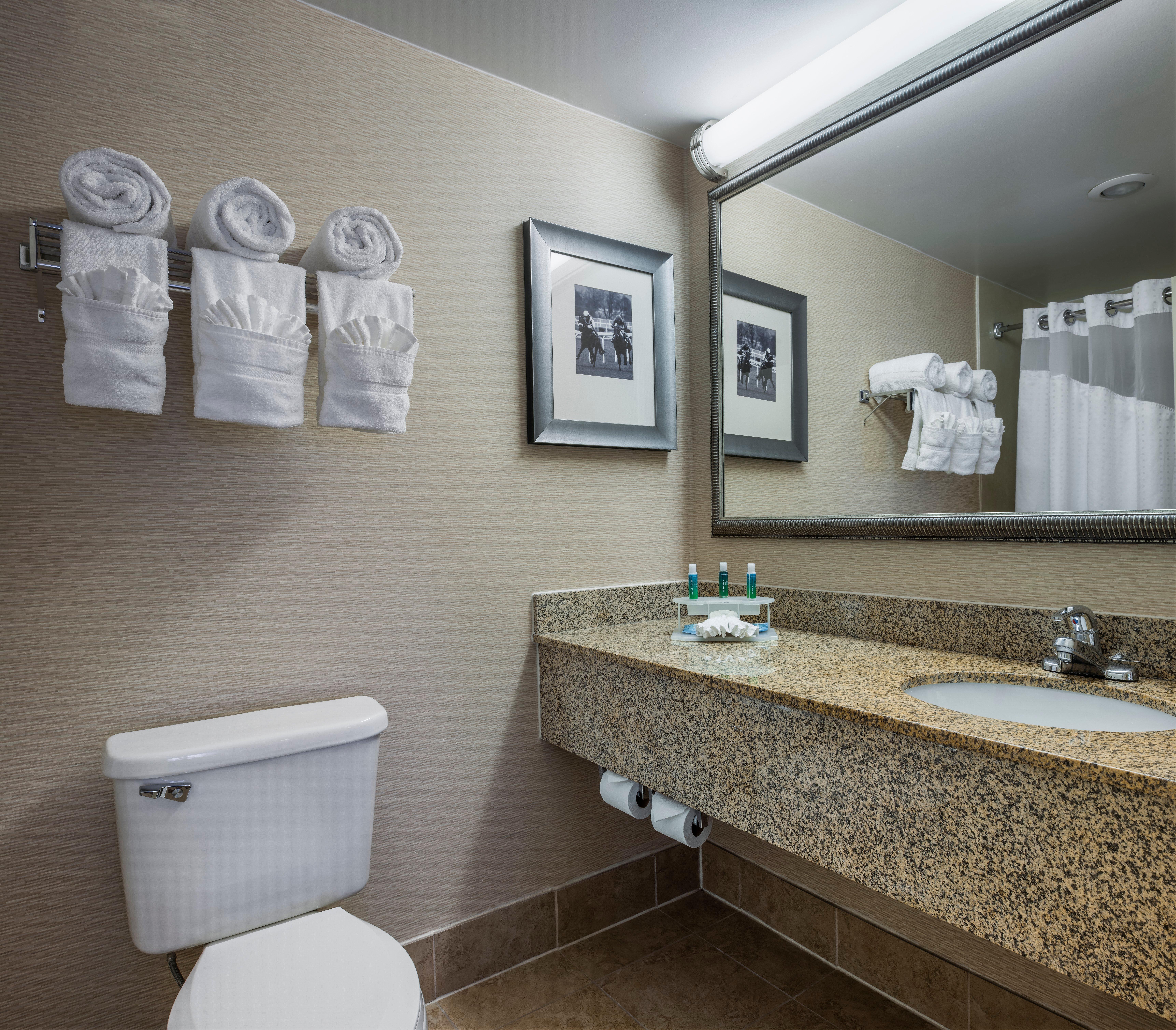 Holiday Inn Express & Suites Laurel Lakes By Ihg Екстер'єр фото