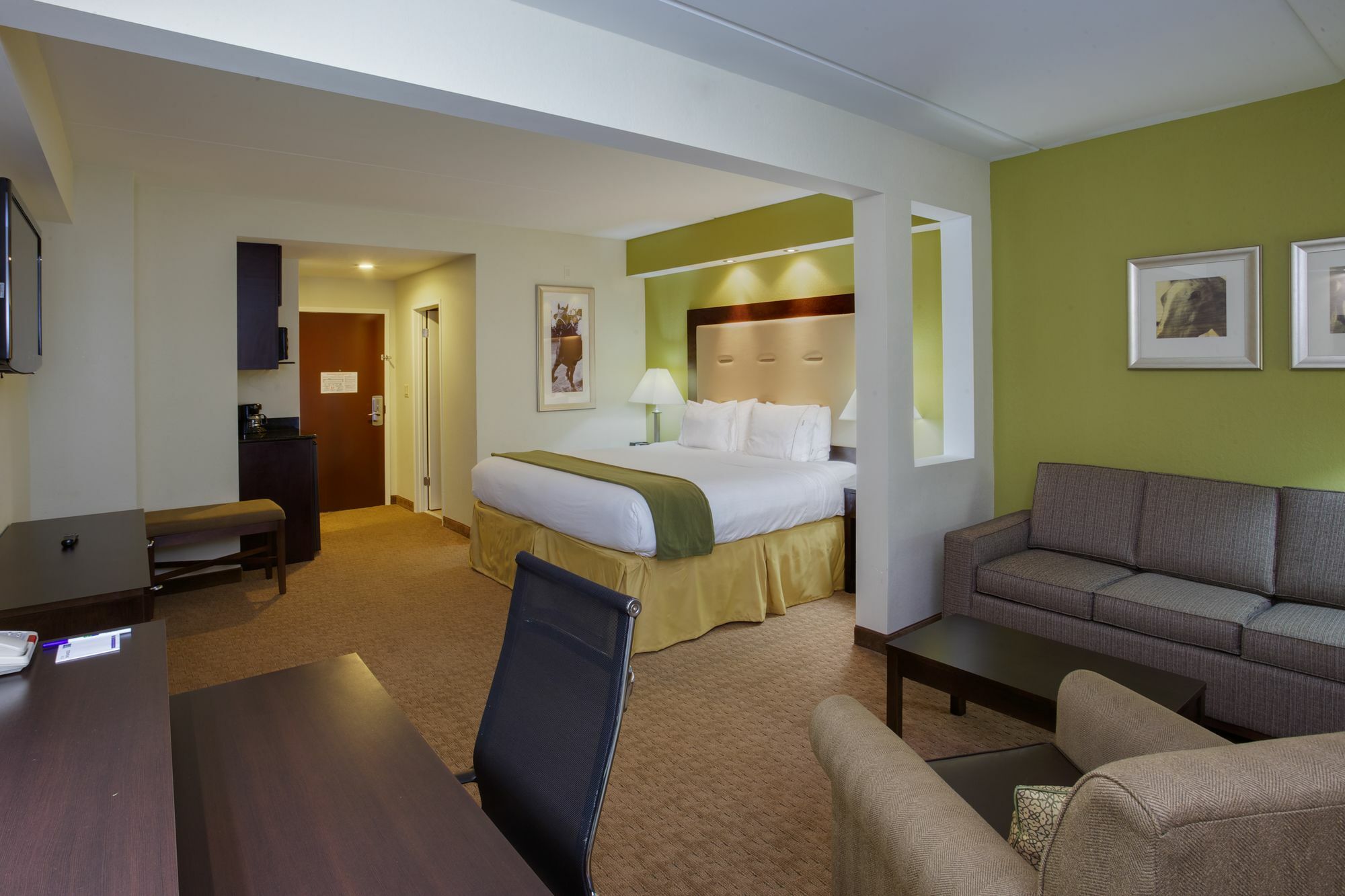 Holiday Inn Express & Suites Laurel Lakes By Ihg Екстер'єр фото